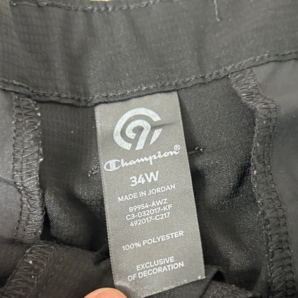 Champion Men's Black Cargo Shorts - Picture 2 of 4